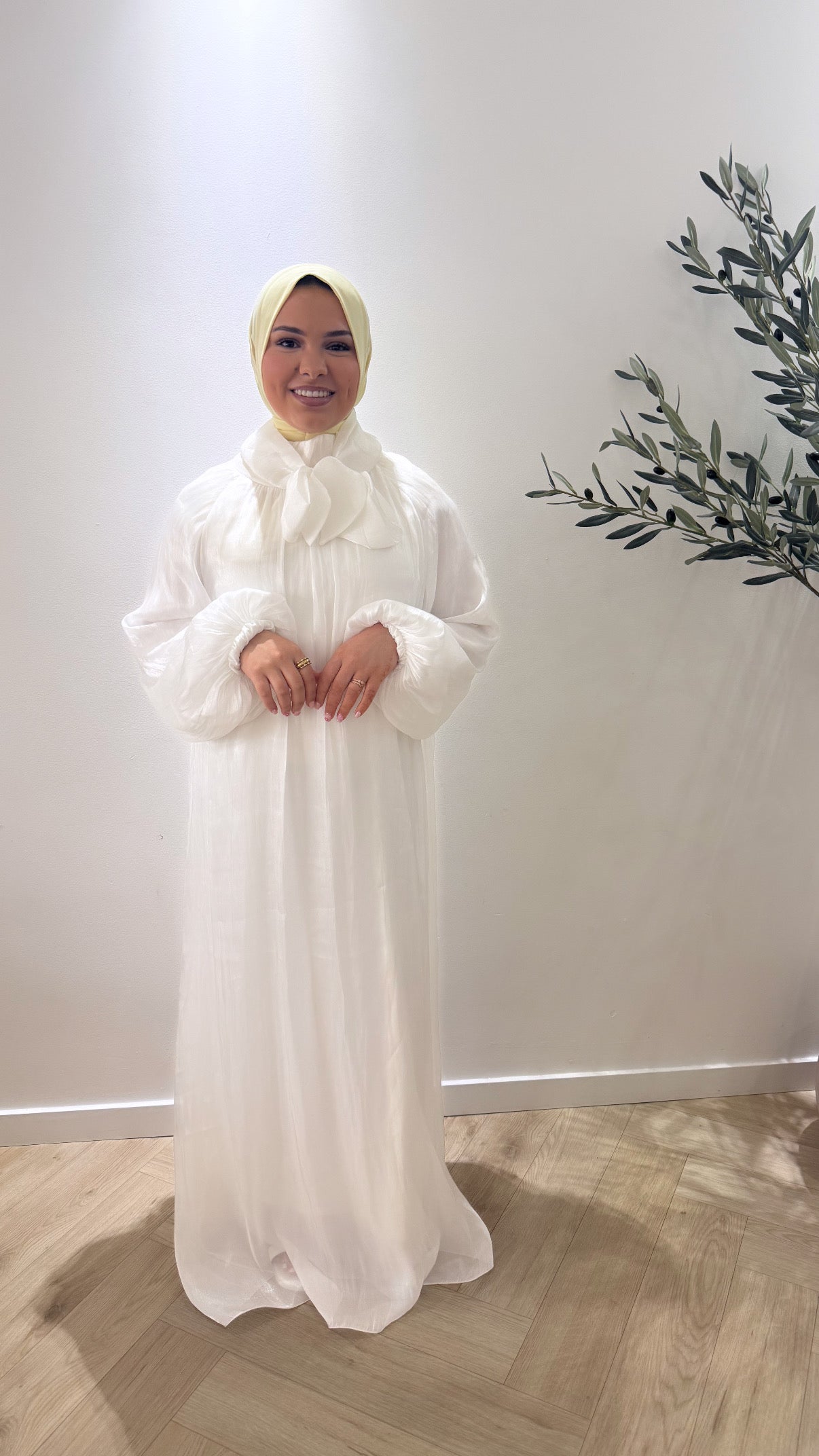 Satin dress - white