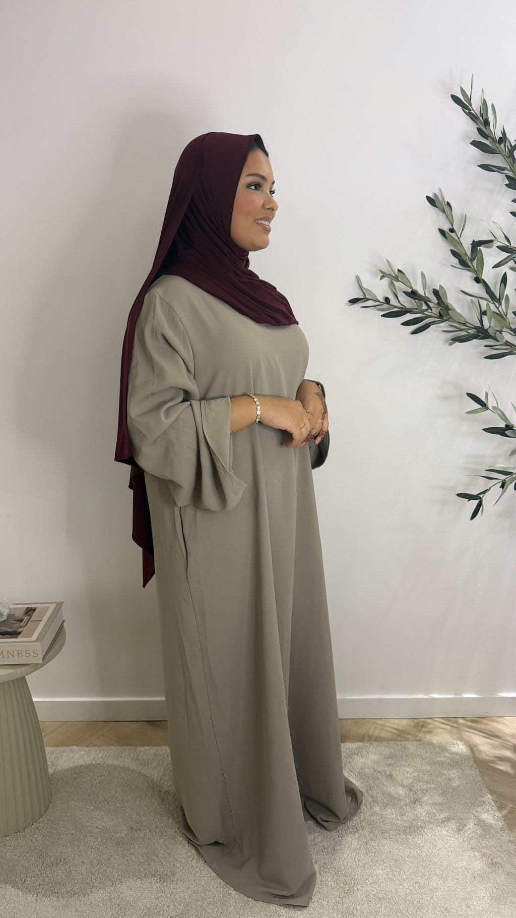 Classy abaya - taupe