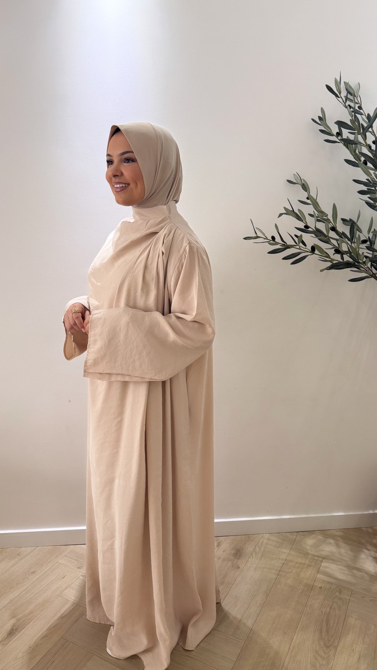 Essential dress - beige