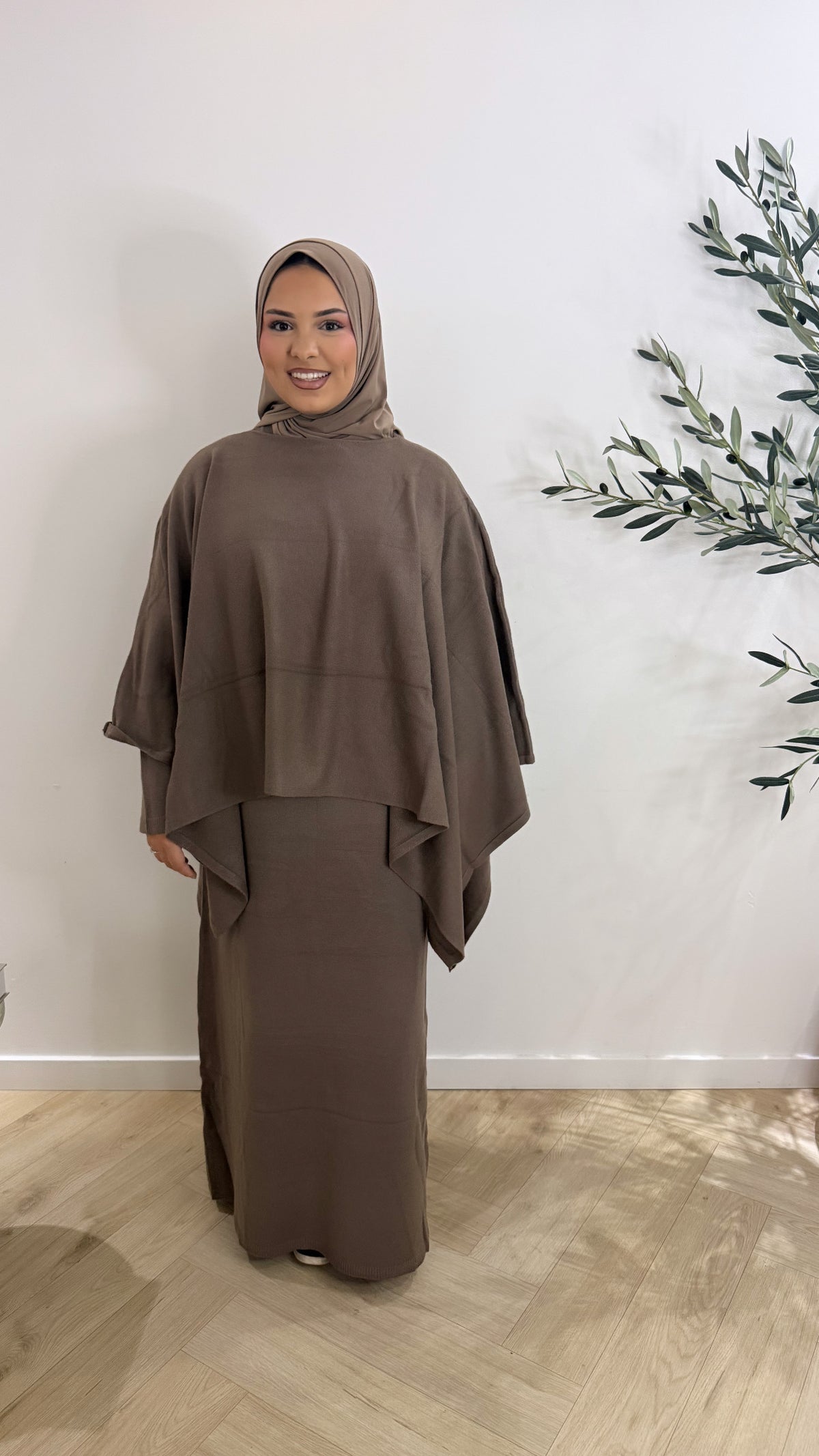 Drape poncho set - light brown