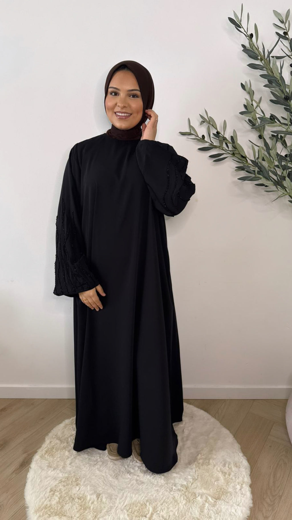 Wave sleeve abaya - black