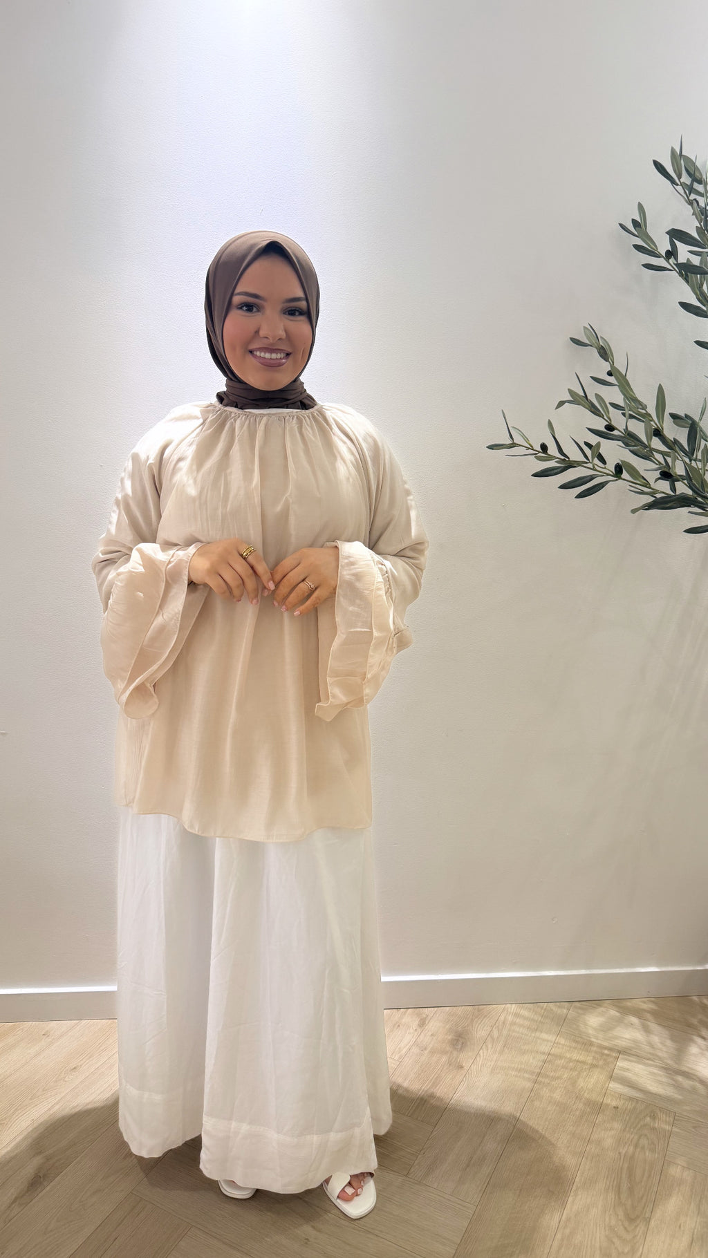Flowy bell blouse - beige