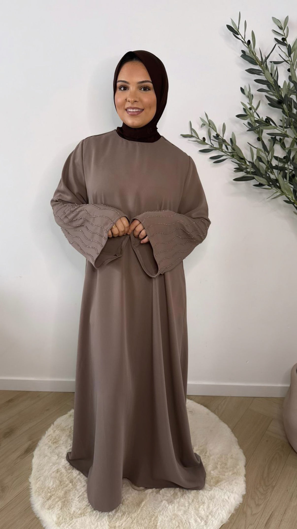 Wave sleeve abaya - taupe